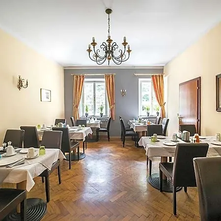 Отель Stadthotel Kramer 3*