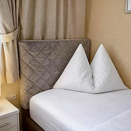Отель Stadthotel Kramer