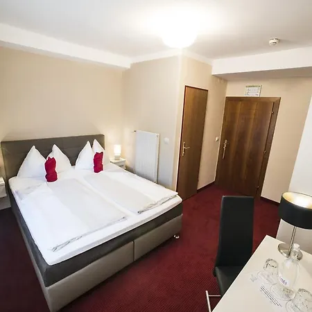 Stadthotel Kramer 3* וילאך