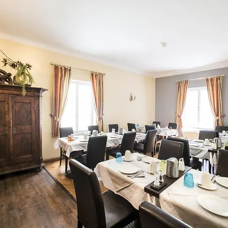 Отель Stadthotel Kramer 3*